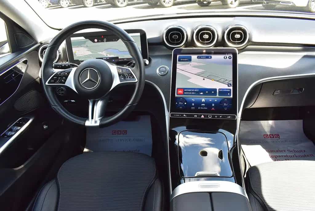 Mercedes-Benz C 220 d T Avantgarde LED+Teilleder+Kamera+Navi 12/2023-photo-11