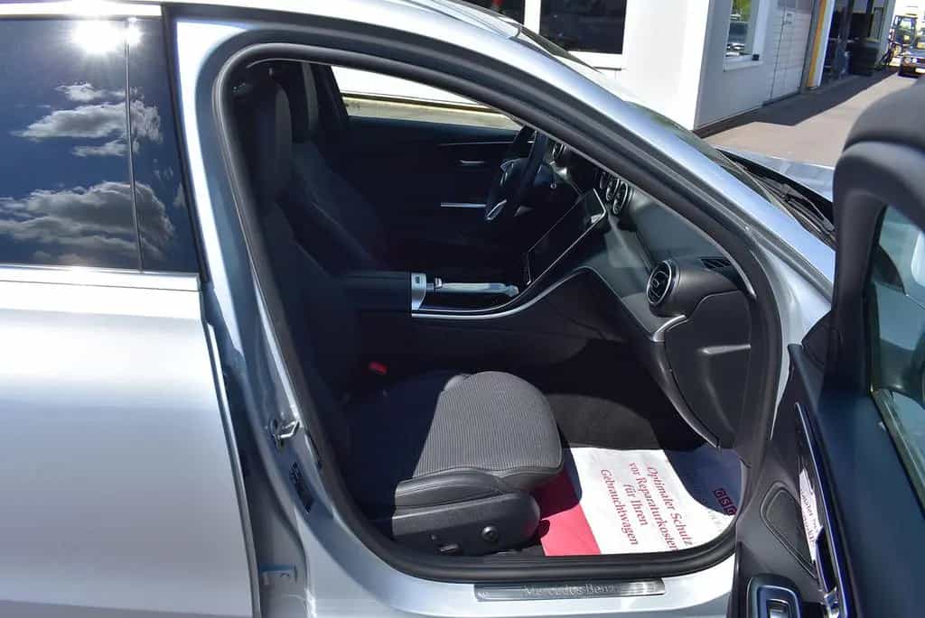 Mercedes-Benz C 220 d T Avantgarde LED+Teilleder+Kamera+Navi 12/2023-photo-8