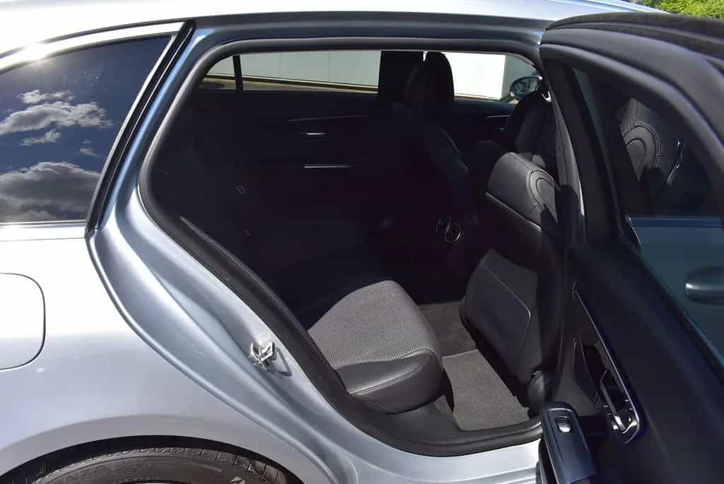 Mercedes-Benz C 220 d T Avantgarde LED+Teilleder+Kamera+Navi 12/2023-photo-9