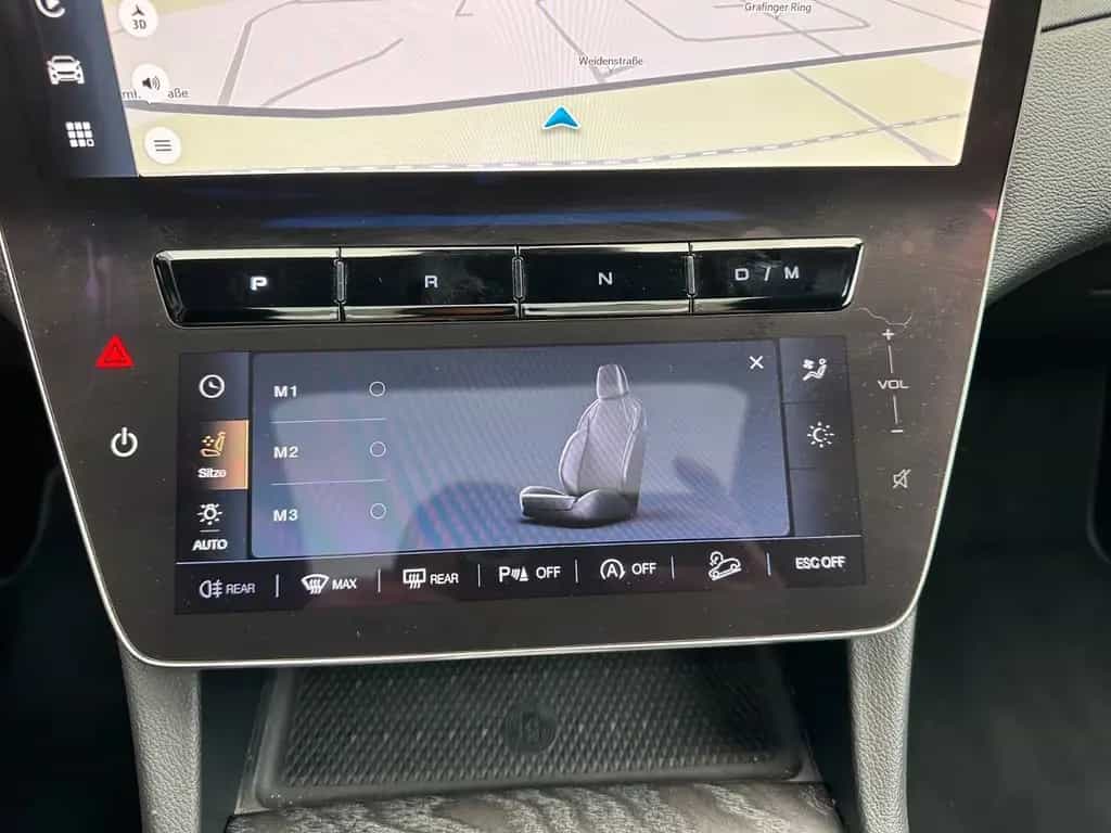 Maserati Grecale 2.0 MHEV GT Auto 4WD*PANO*LED*F1*KAM*HUD 02/2023-photo-22