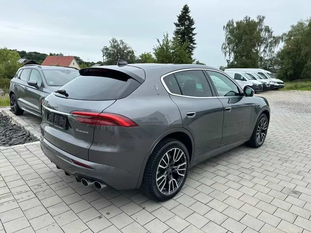 Maserati Grecale 2.0 MHEV GT Auto 4WD*PANO*LED*F1*KAM*HUD 02/2023-photo-3