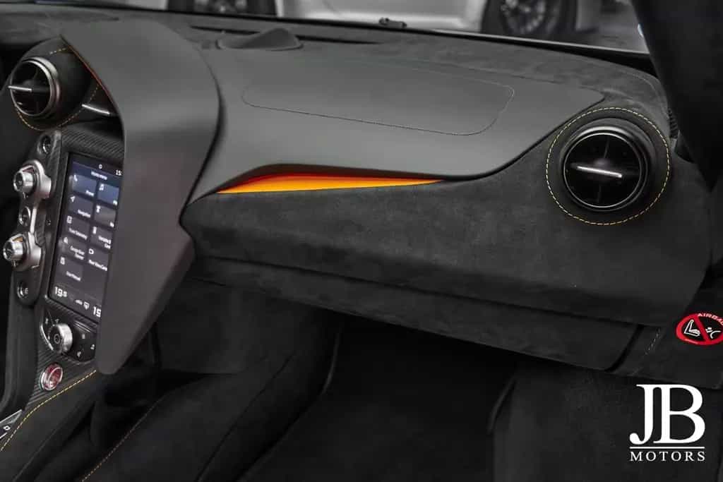 McLaren 720S Spider Full Carbon MSO Electrochromic Roof 06/2020-photo-31
