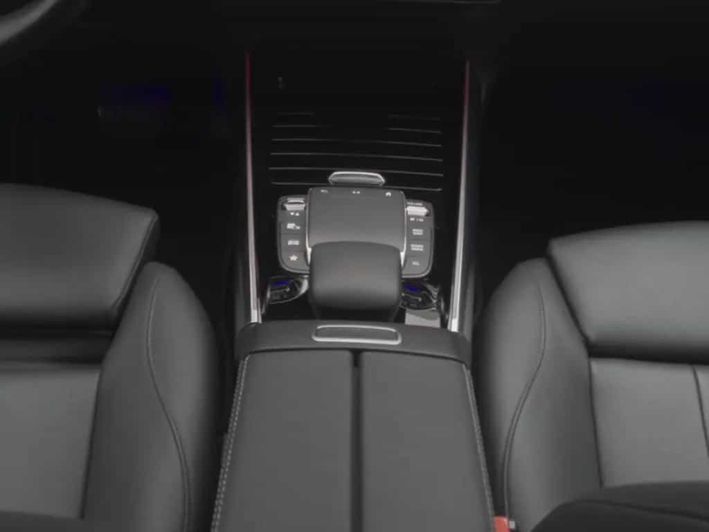 Mercedes-Benz GLA 200 d Progressive Line 09/2021-photo-18