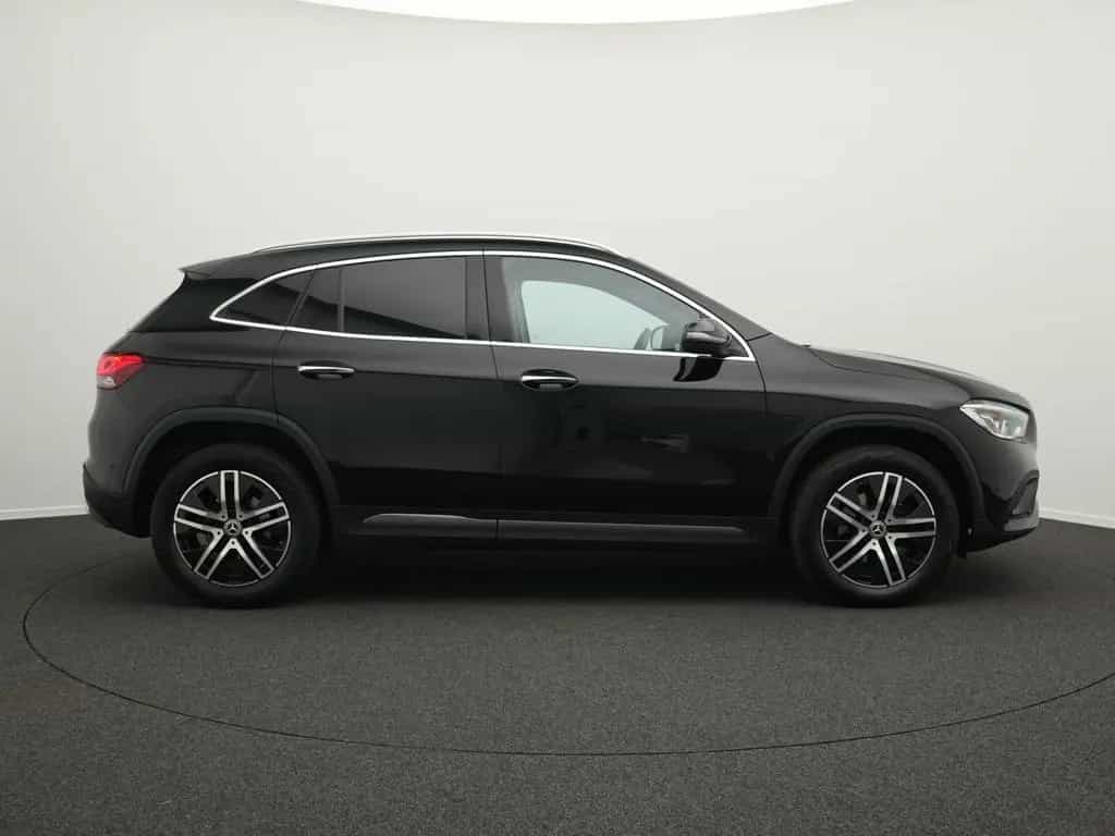 Mercedes-Benz GLA 200 d Progressive Line 09/2021-photo-4