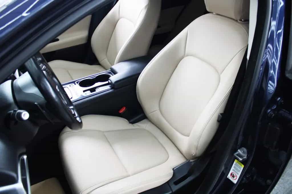 Jaguar XE S Automatik *Tüv&Inspektion Neu*Pano*Meridian 07/2017-photo-30