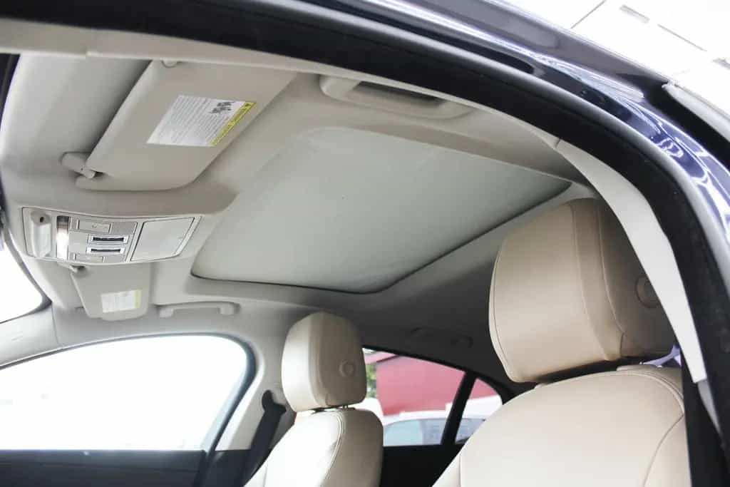 Jaguar XE S Automatik *Tüv&Inspektion Neu*Pano*Meridian 07/2017-photo-39