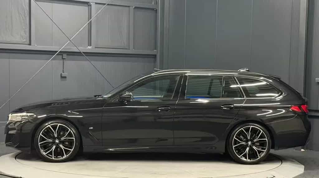 BMW 540 d Touring xDrive M-Sport*20Zoll*PANORAMA*HUD* 01/2022-photo-0