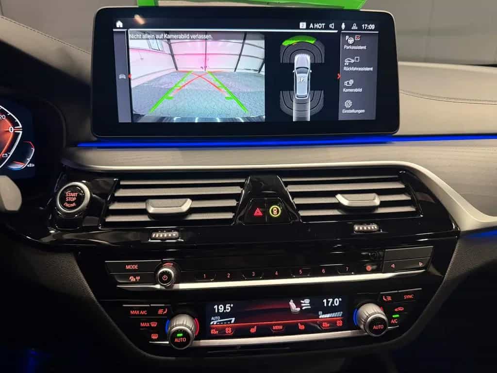 BMW 540 d Touring xDrive M-Sport*20Zoll*PANORAMA*HUD* 01/2022-photo-16