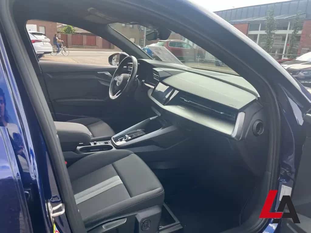 Audi A3 SPORTBACK 35 TFSI 150 PS DSG NAVI LED ACC MMI 02/2021-photo-9
