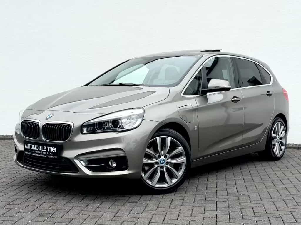 BMW 225 Active Tourer 225 xe Luxury Line /LED/PANO/HUD/ 05/2017-photo-0