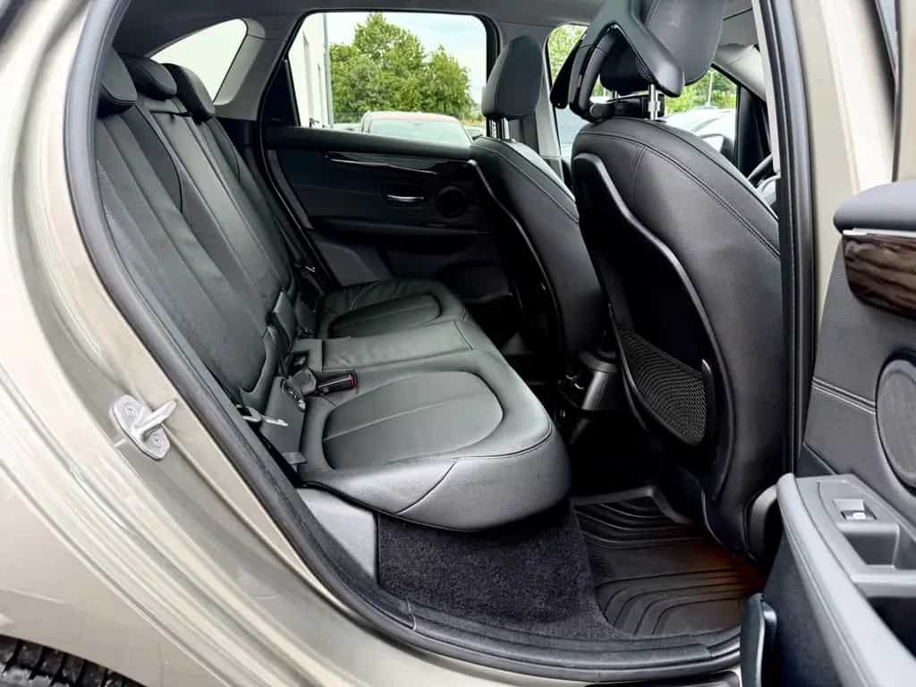 BMW 225 Active Tourer 225 xe Luxury Line /LED/PANO/HUD/ 05/2017-photo-12