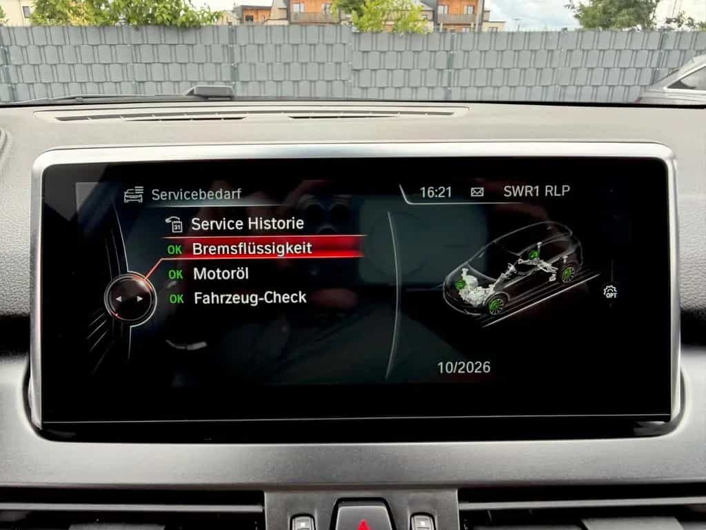BMW 225 Active Tourer 225 xe Luxury Line /LED/PANO/HUD/ 05/2017-photo-13