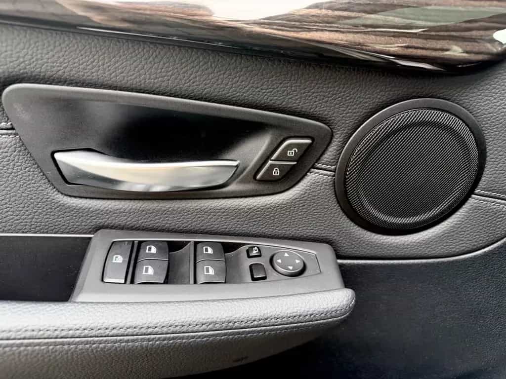 BMW 225 Active Tourer 225 xe Luxury Line /LED/PANO/HUD/ 05/2017-photo-21