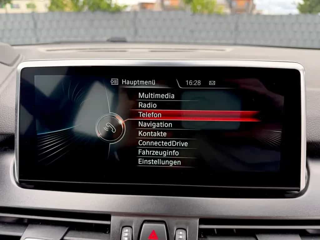 BMW 225 Active Tourer 225 xe Luxury Line /LED/PANO/HUD/ 05/2017-photo-29