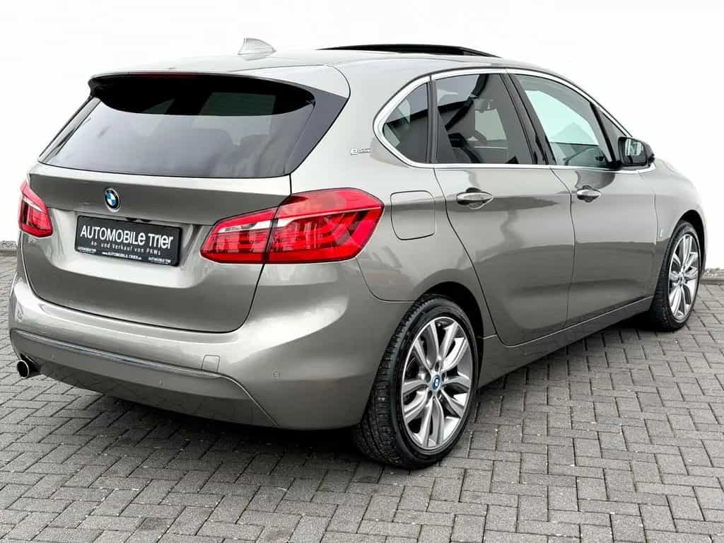 BMW 225 Active Tourer 225 xe Luxury Line /LED/PANO/HUD/ 05/2017-photo-4