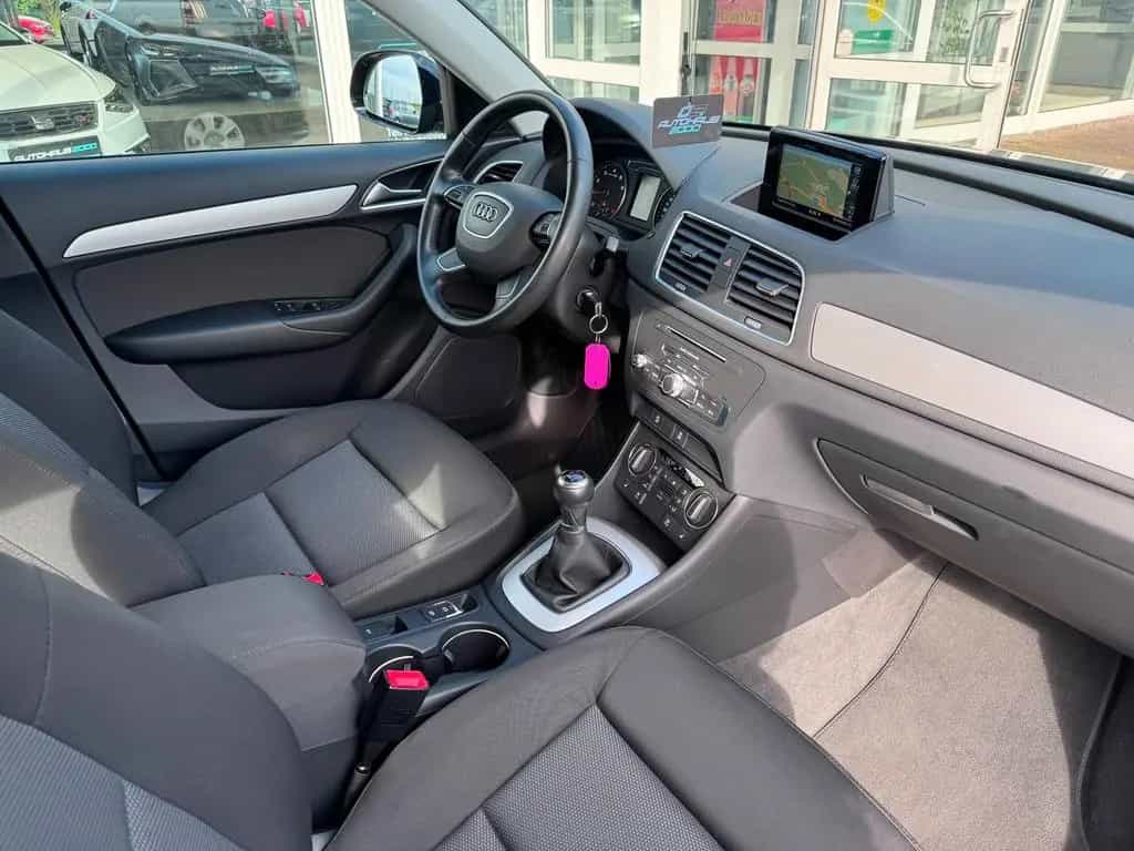 Audi Q3 AHK, BI-Xenon, Kilma, Navi 06/2018-photo-10