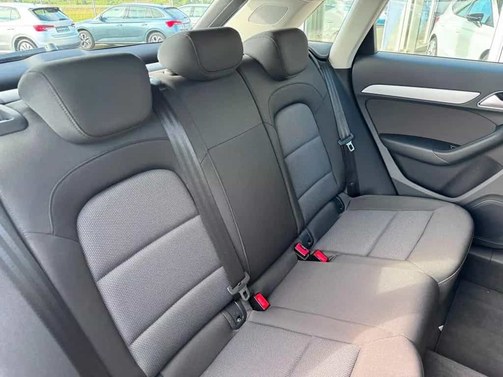 Audi Q3 AHK, BI-Xenon, Kilma, Navi 06/2018-photo-16
