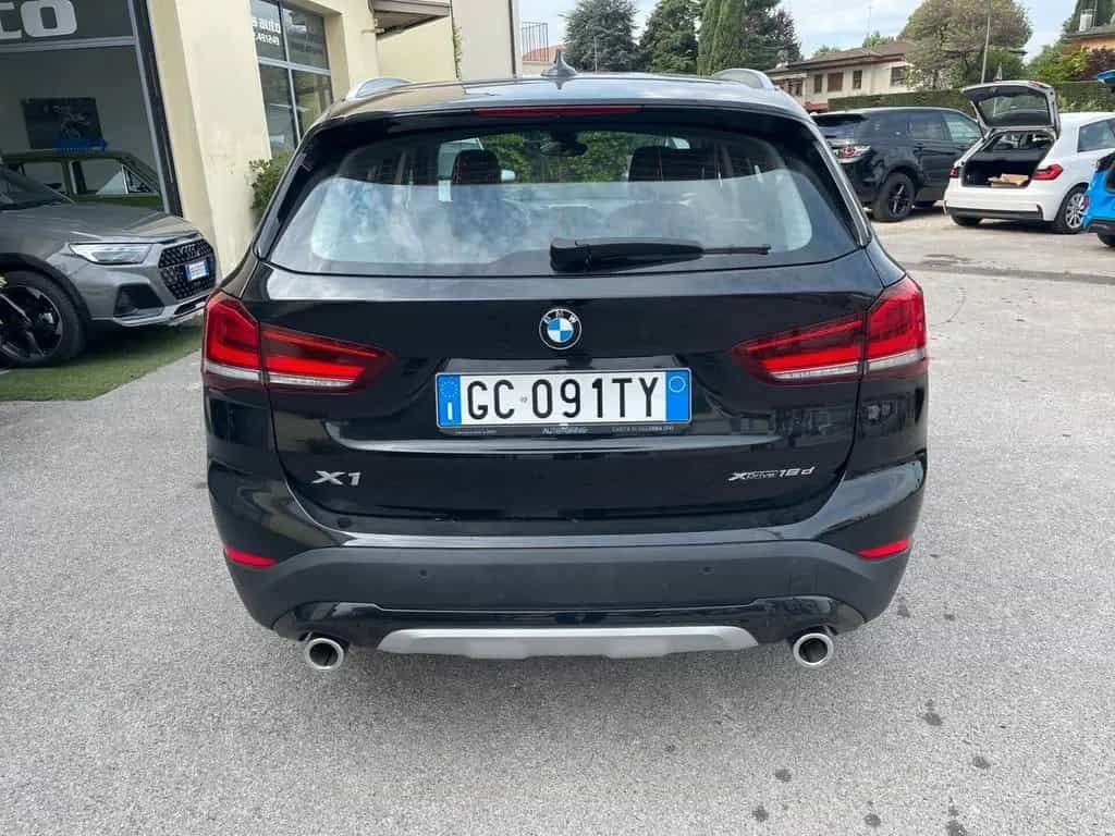 BMW X1 Bmw X1 sDrive20d Sport 05/2020-photo-4