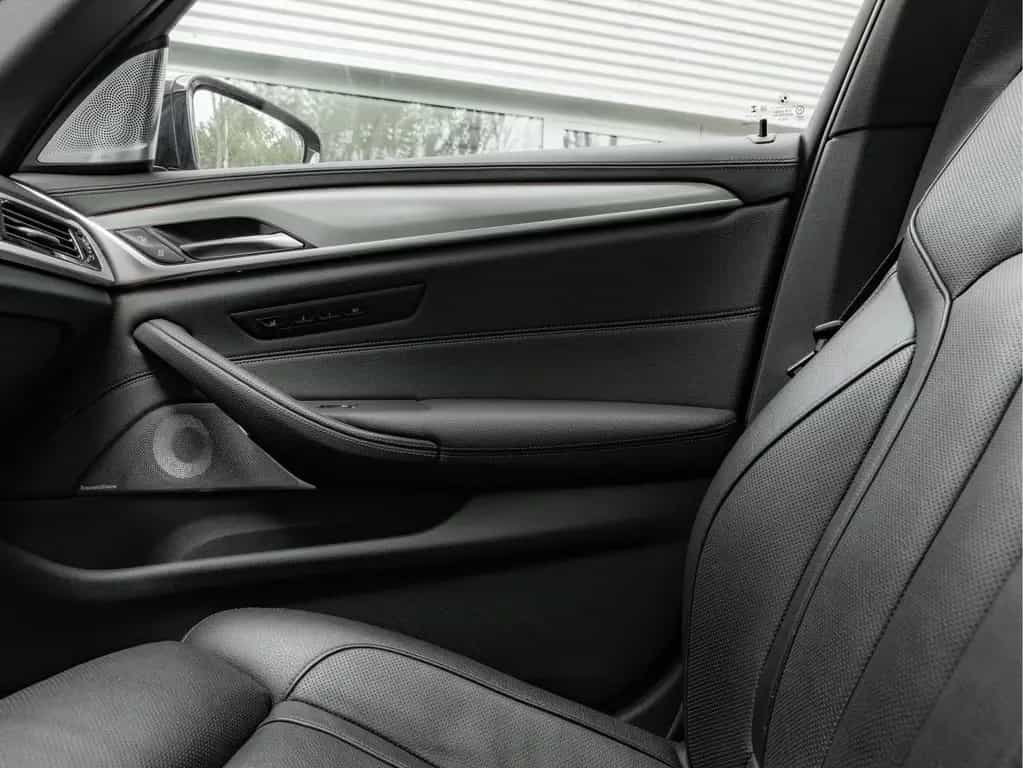 ALPINA B5 Touring - Pano - Bowers & Wilkins - Sperre - 05/2022-photo-46