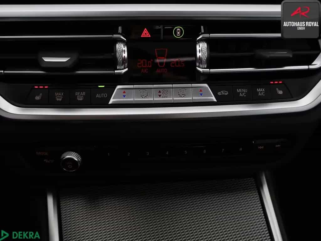 BMW 320 d xDrive M SPORT LASER,SCHIEBEDACH,TOTWINKEL 10/2021-photo-19