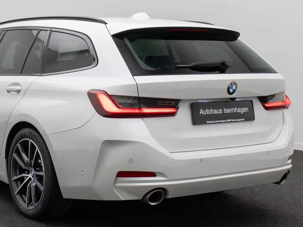 BMW 330 i Komfort HUD Kamera H/K Leder Sport 18Zoll 03/2023-photo-15