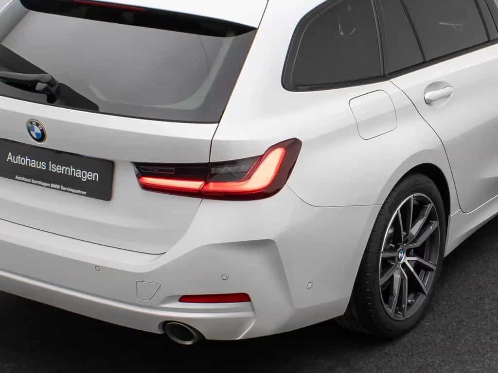 BMW 330 i Komfort HUD Kamera H/K Leder Sport 18Zoll 03/2023-photo-16