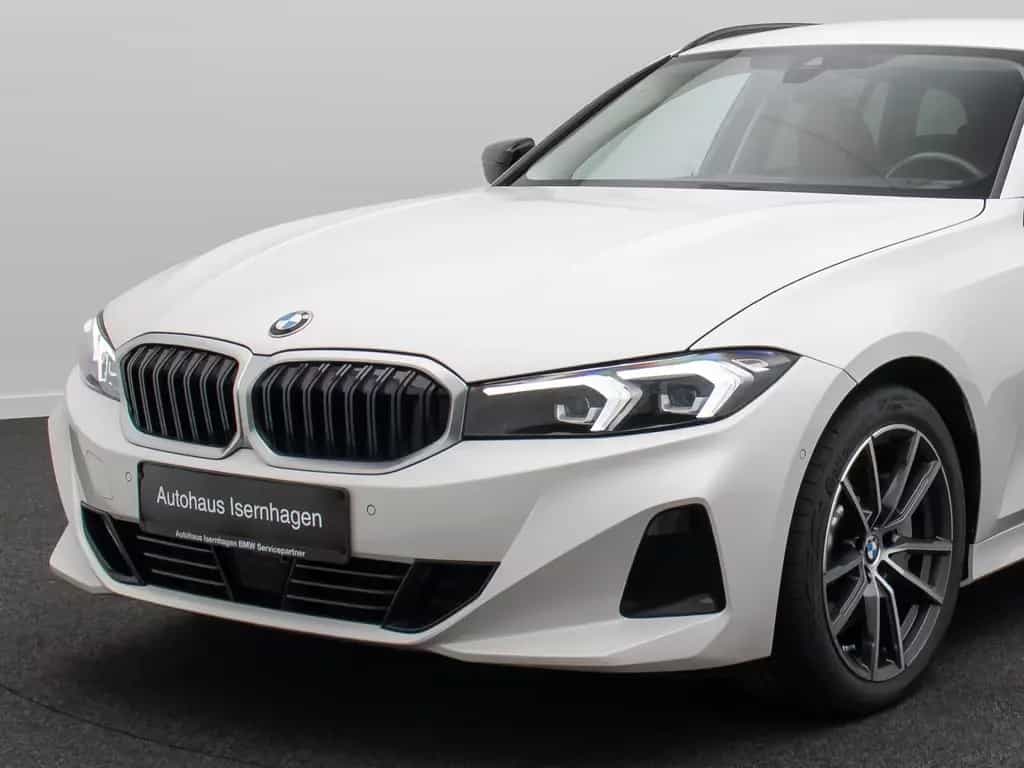 BMW 330 i Komfort HUD Kamera H/K Leder Sport 18Zoll 03/2023-photo-17