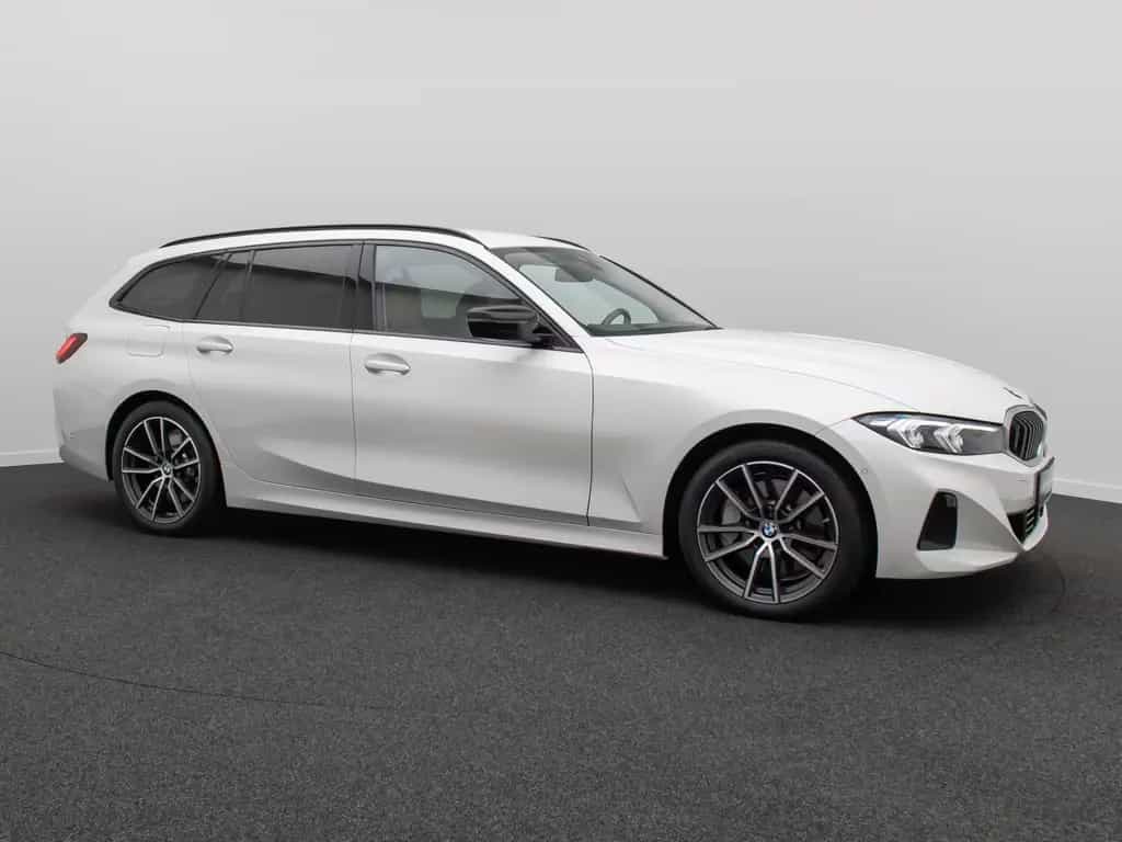 BMW 330 i Komfort HUD Kamera H/K Leder Sport 18Zoll 03/2023-photo-3