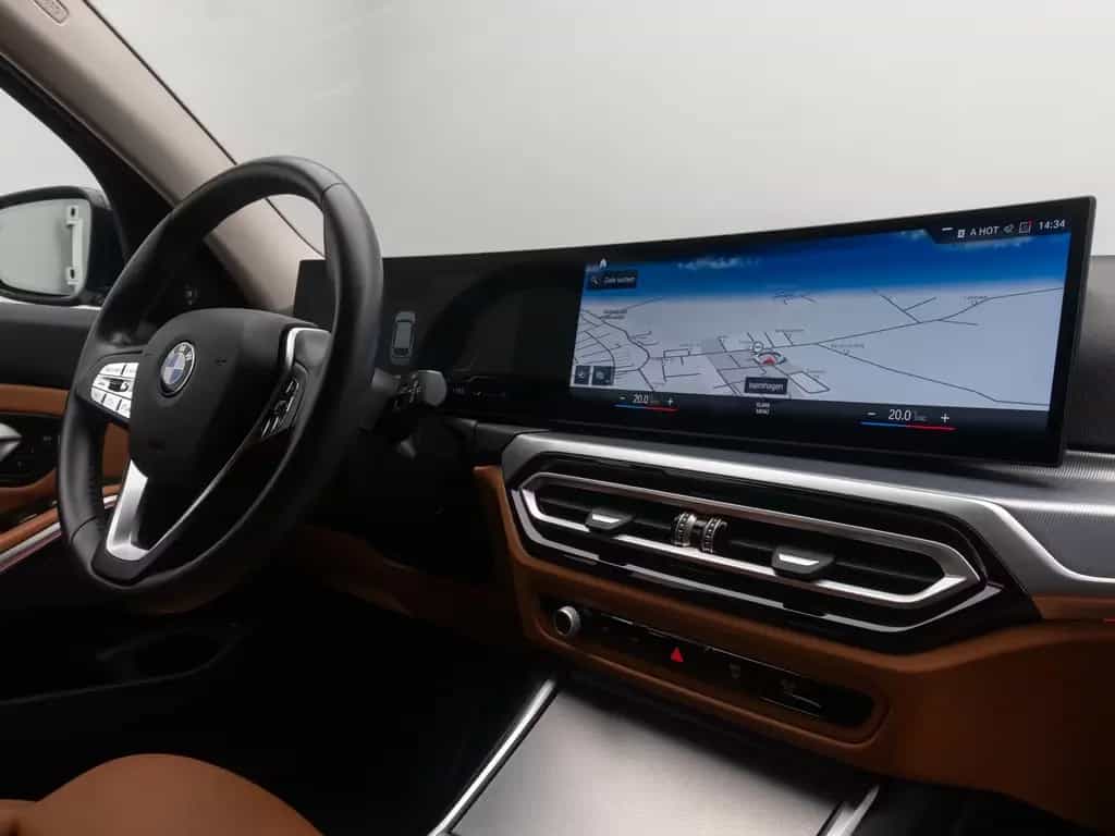 BMW 330 i Komfort HUD Kamera H/K Leder Sport 18Zoll 03/2023-photo-36