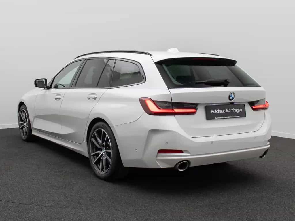 BMW 330 i Komfort HUD Kamera H/K Leder Sport 18Zoll 03/2023-photo-8
