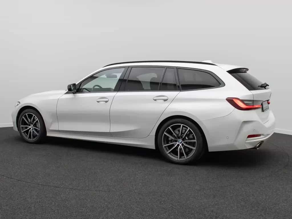 BMW 330 i Komfort HUD Kamera H/K Leder Sport 18Zoll 03/2023-photo-9