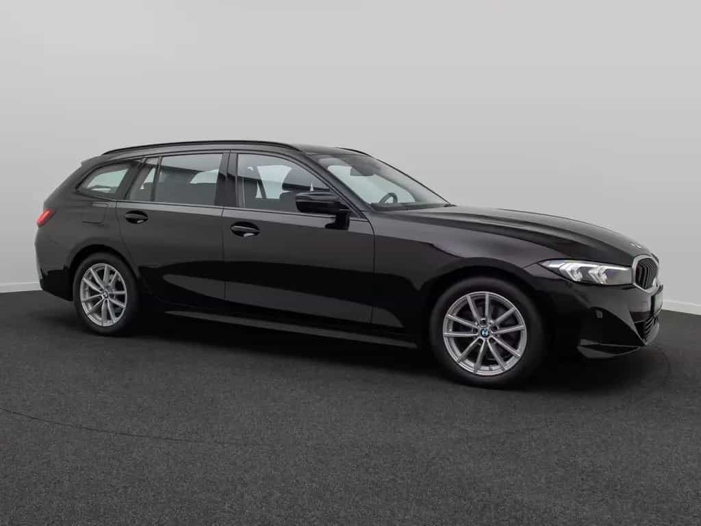 BMW 320 d GeschwindigReg AHK Widscreen Sport DAB 03/2023-photo-3
