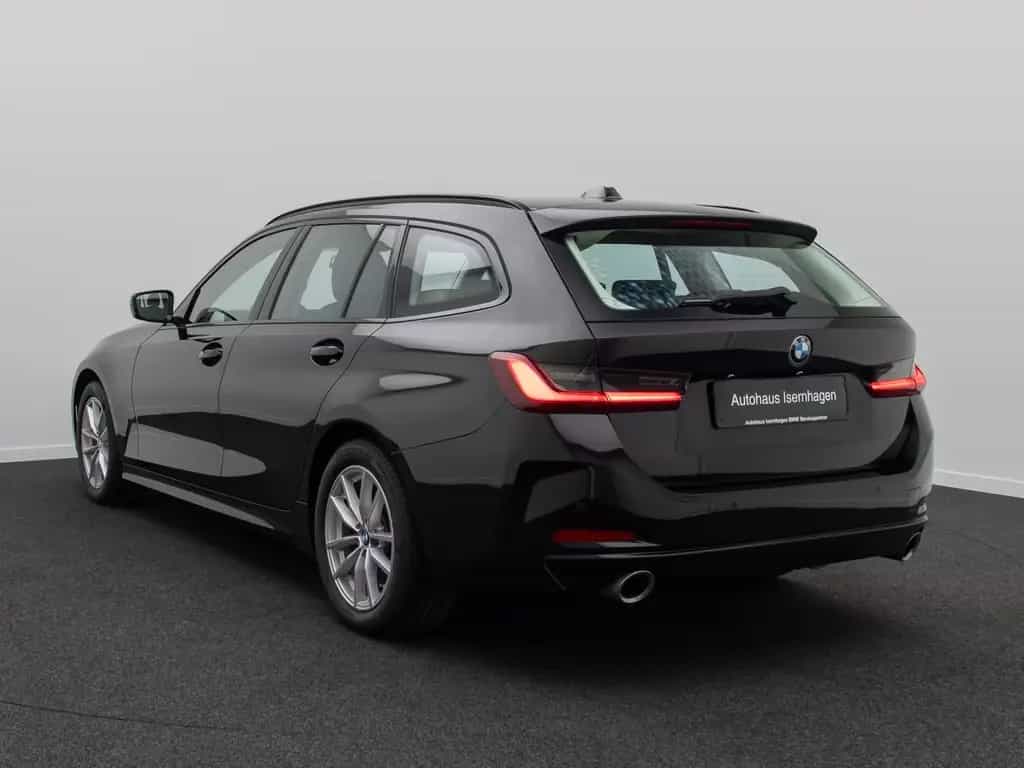 BMW 320 d GeschwindigReg AHK Widscreen Sport DAB 03/2023-photo-8