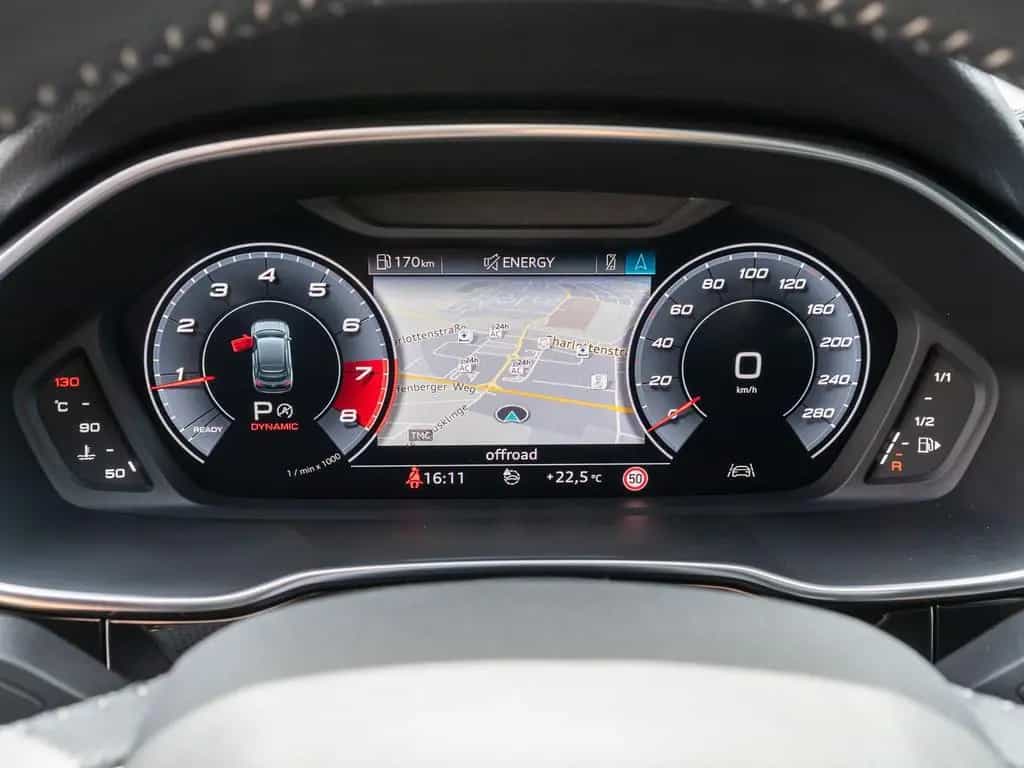 Audi Q3 Sportback S line 45TFSI quattro NAVI LED AHK 06/2020-photo-14