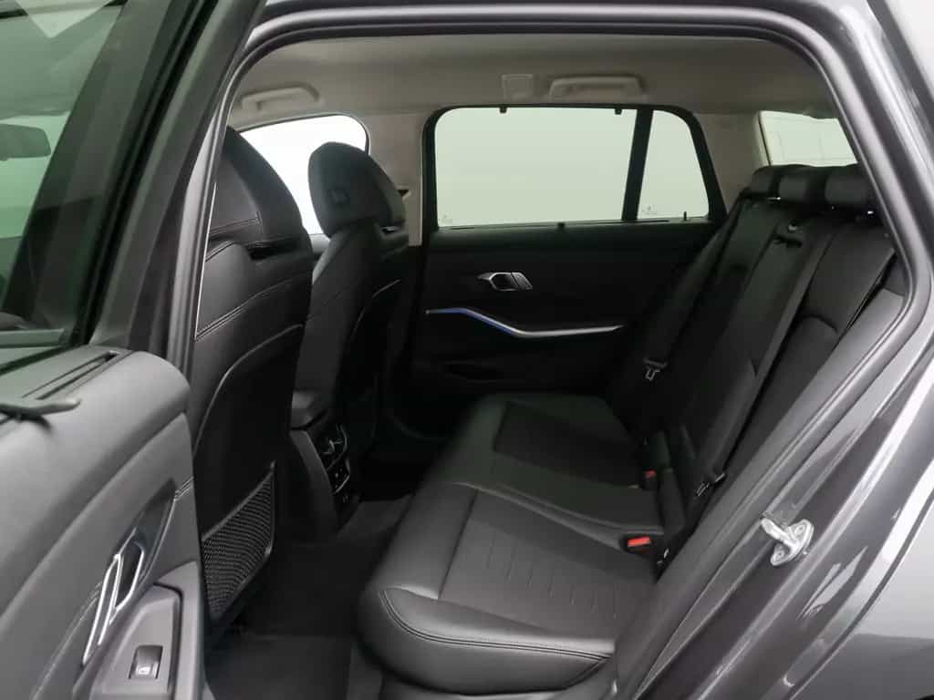 BMW 320 d xD Sport Line Alarm AHK DAB HiFi DrivAssist 01/2022-photo-26