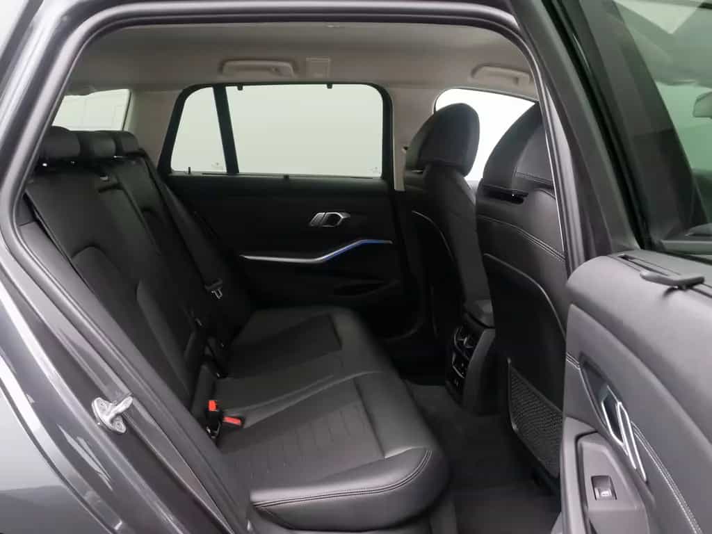 BMW 320 d xD Sport Line Alarm AHK DAB HiFi DrivAssist 01/2022-photo-27