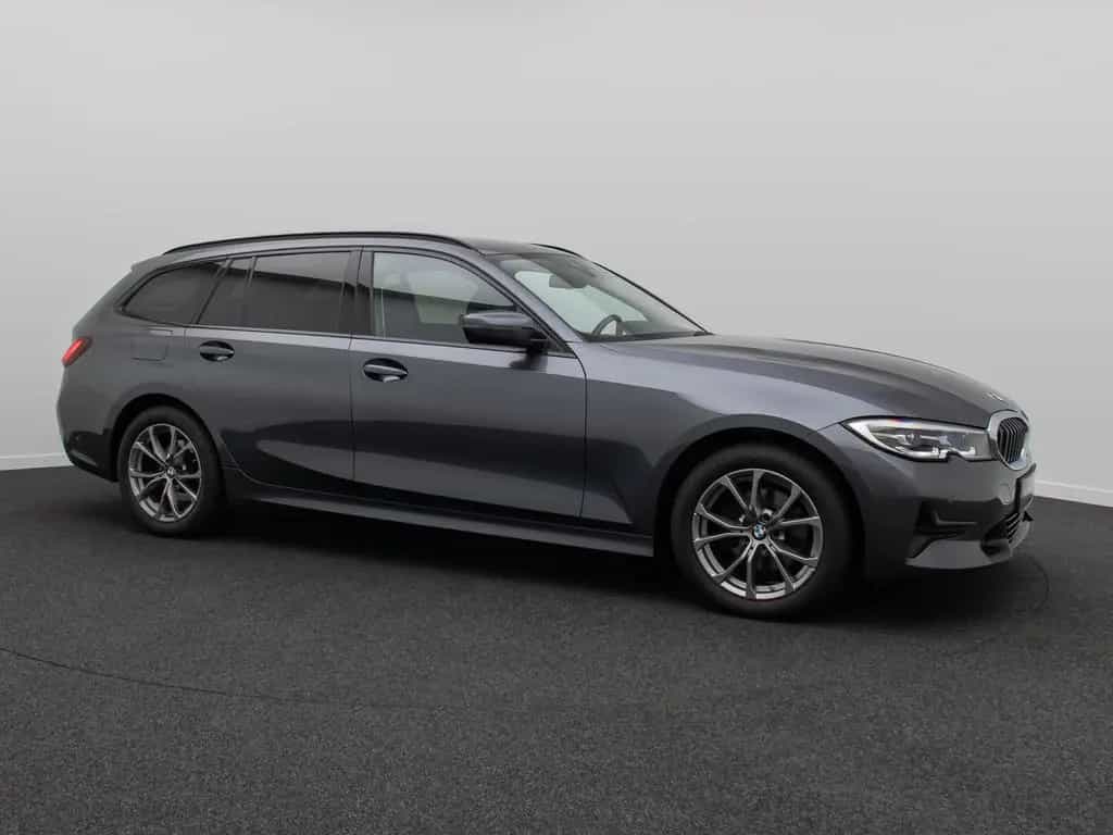 BMW 320 d xD Sport Line Alarm AHK DAB HiFi DrivAssist 01/2022-photo-3