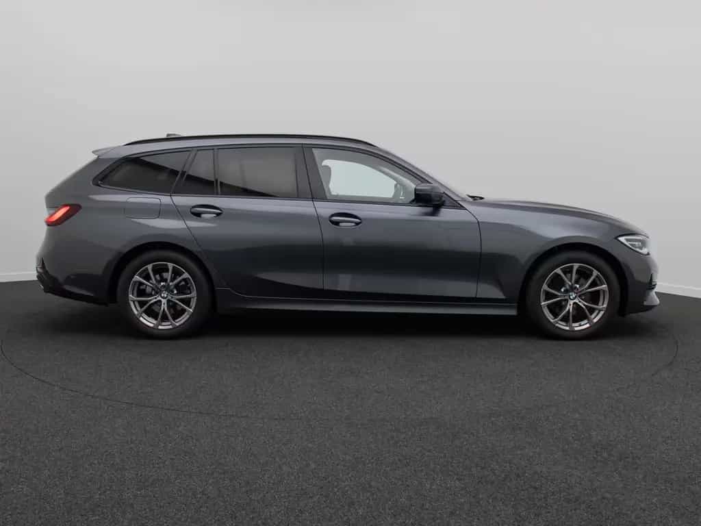 BMW 320 d xD Sport Line Alarm AHK DAB HiFi DrivAssist 01/2022-photo-4