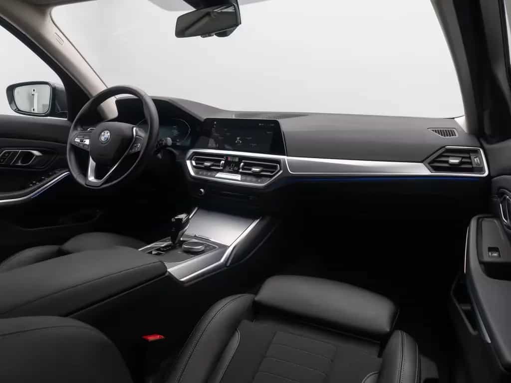 BMW 320 d xD Sport Line Alarm AHK DAB HiFi DrivAssist 01/2022-photo-40