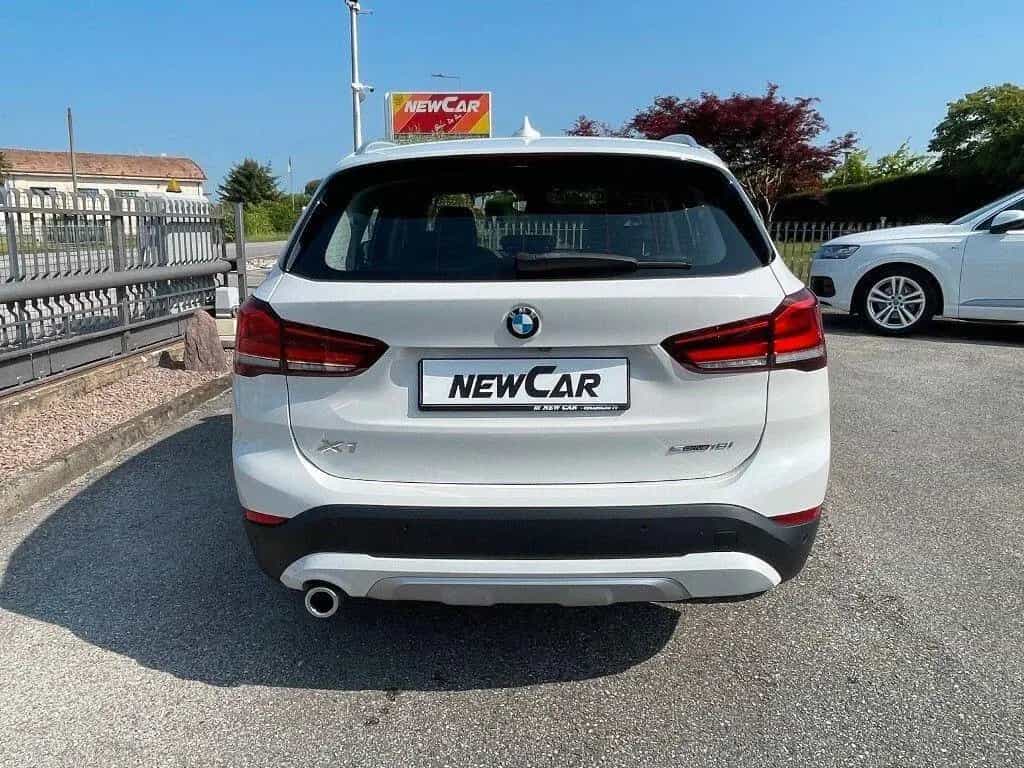 BMW X1 Bmw X1 sDrive18i xLine auto *88500 km 02/2020-photo-4