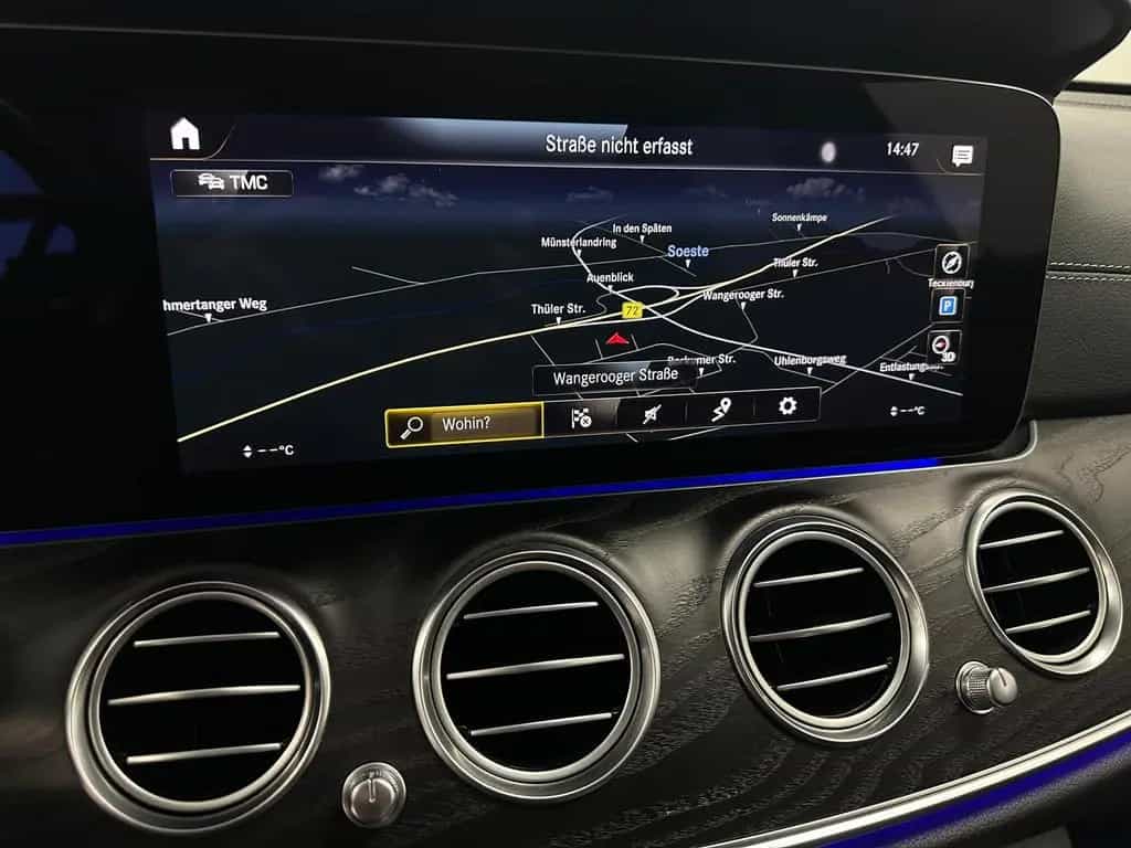 Mercedes-Benz E 220 d T AMG Night Distr+ Panorama AHK Multibea 03/2022-photo-13