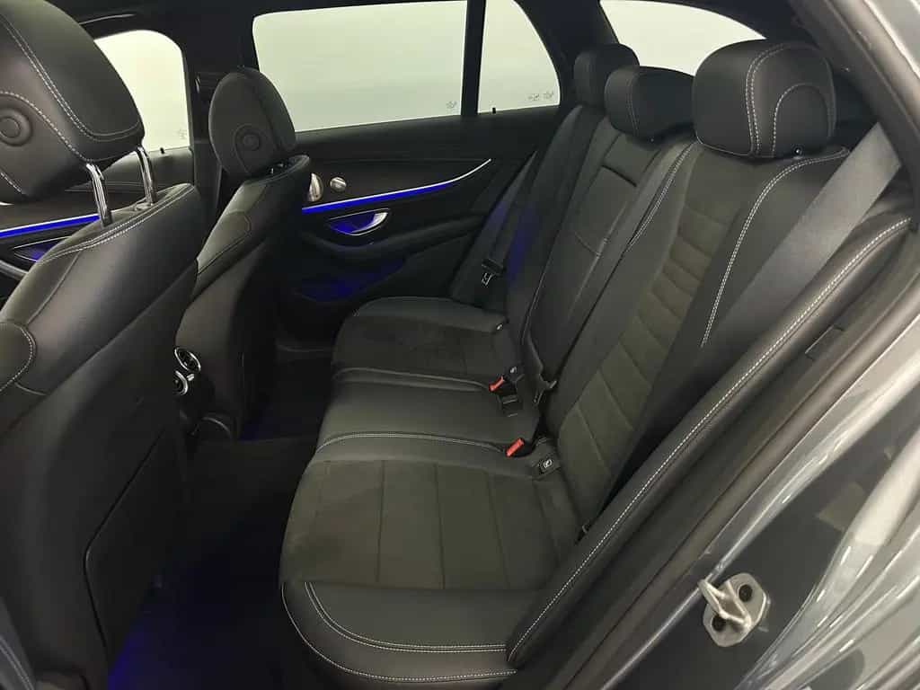 Mercedes-Benz E 220 d T AMG Night Distr+ Panorama AHK Multibea 03/2022-photo-25