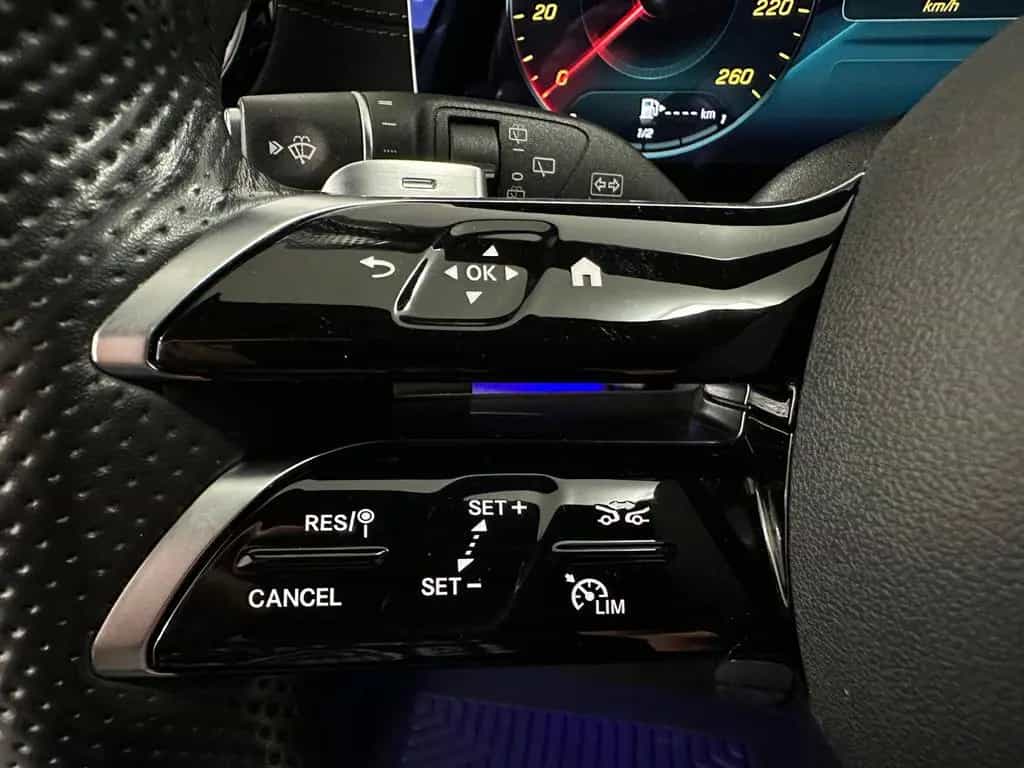 Mercedes-Benz E 220 d T AMG Night Distr+ Panorama AHK Multibea 03/2022-photo-9