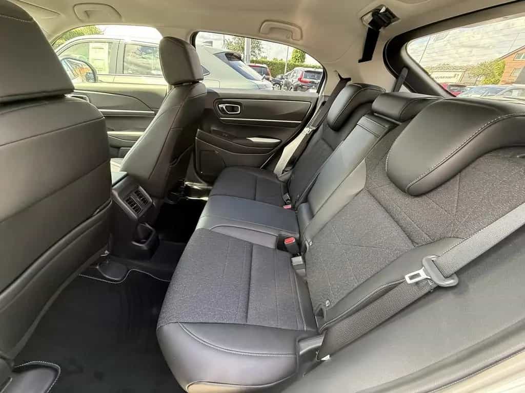 Honda HR-V e:HEV 1.5 i-MMD Hybrid Advance null-photo-9