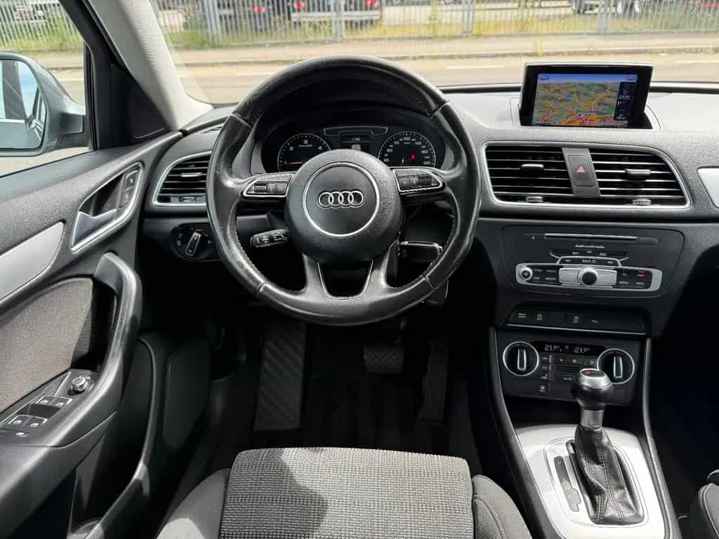 Audi Q3 sport quattro S-Tronic Navi FINANZIERUNG 03/2017-photo-13