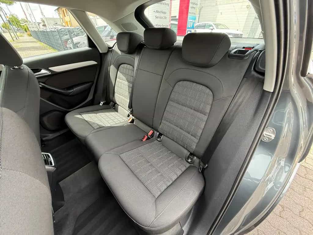 Audi Q3 sport quattro S-Tronic Navi FINANZIERUNG 03/2017-photo-15