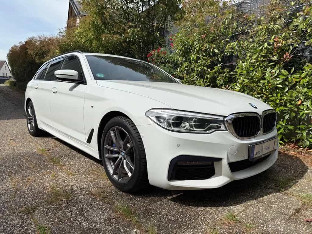 BMW 530 d Touring  M-Sport 11/2018-photo-0