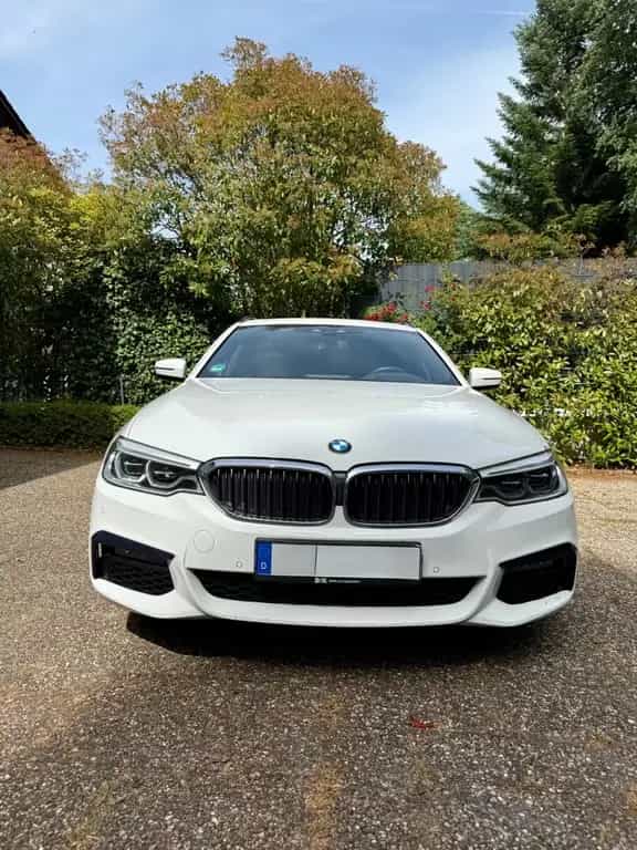 BMW 530 d Touring  M-Sport 11/2018-photo-2