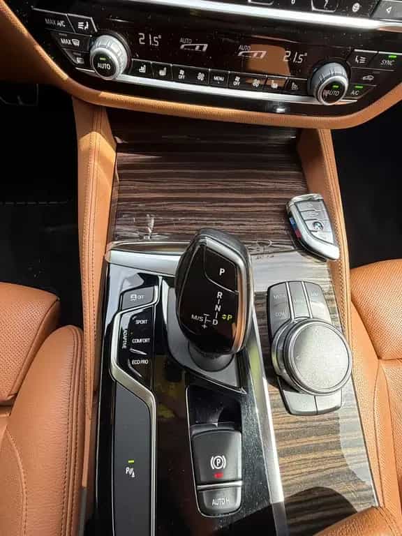 BMW 530 d Touring  M-Sport 11/2018-photo-8