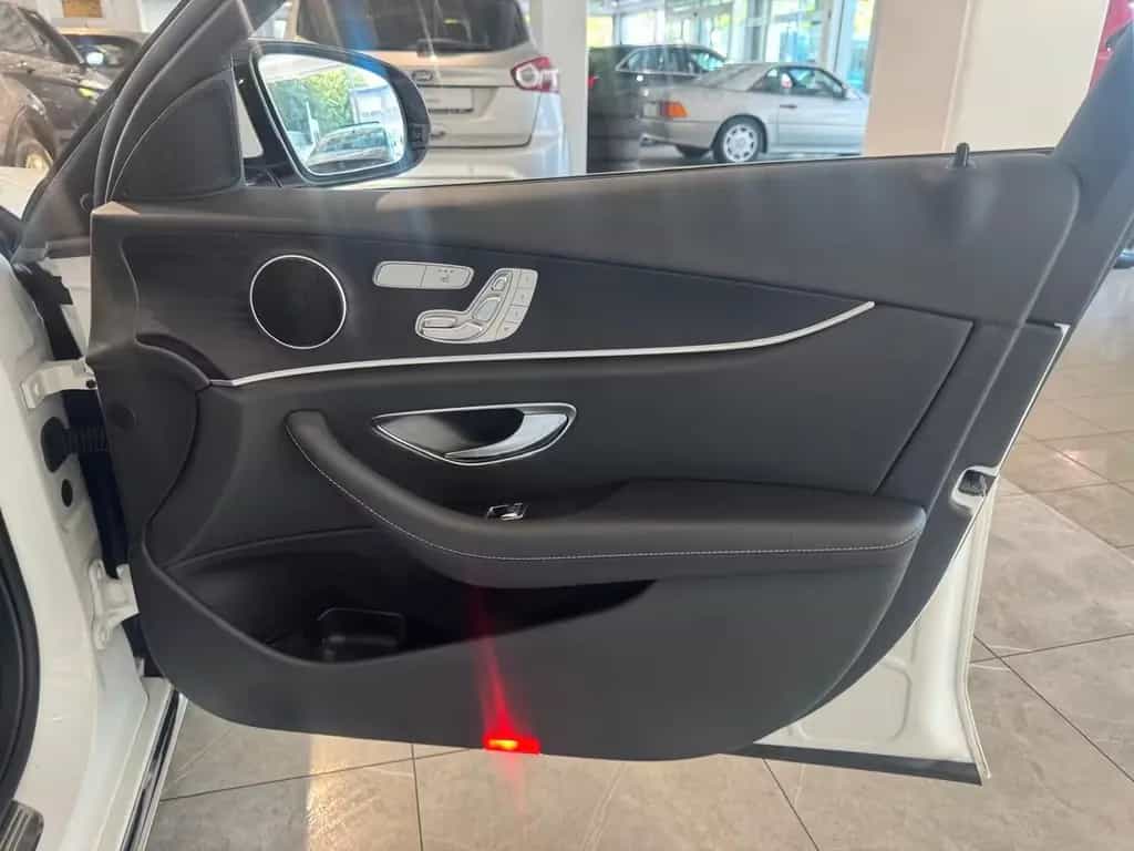 Mercedes-Benz E 200 T-Modell *1.Hd*Erst 61tkm*Navi*360° Kamera 04/2017-photo-15